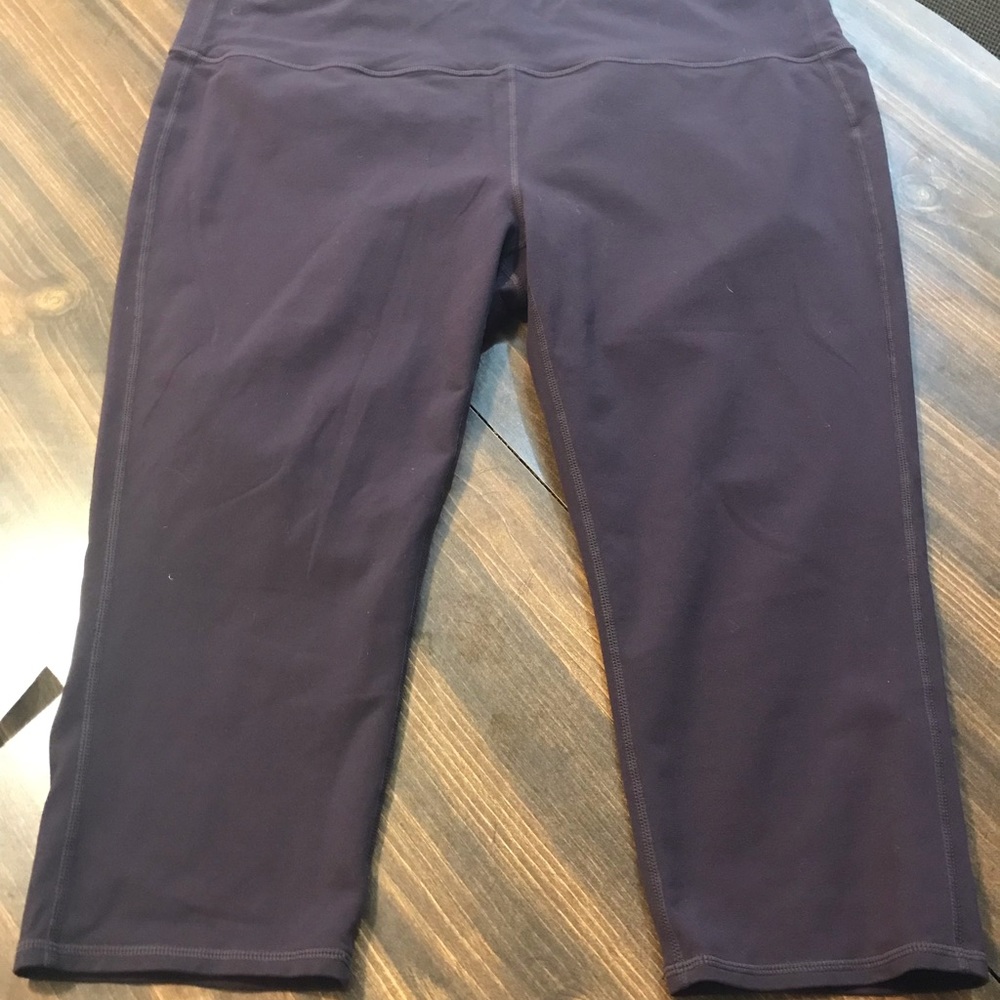 Athleta Capri leggings